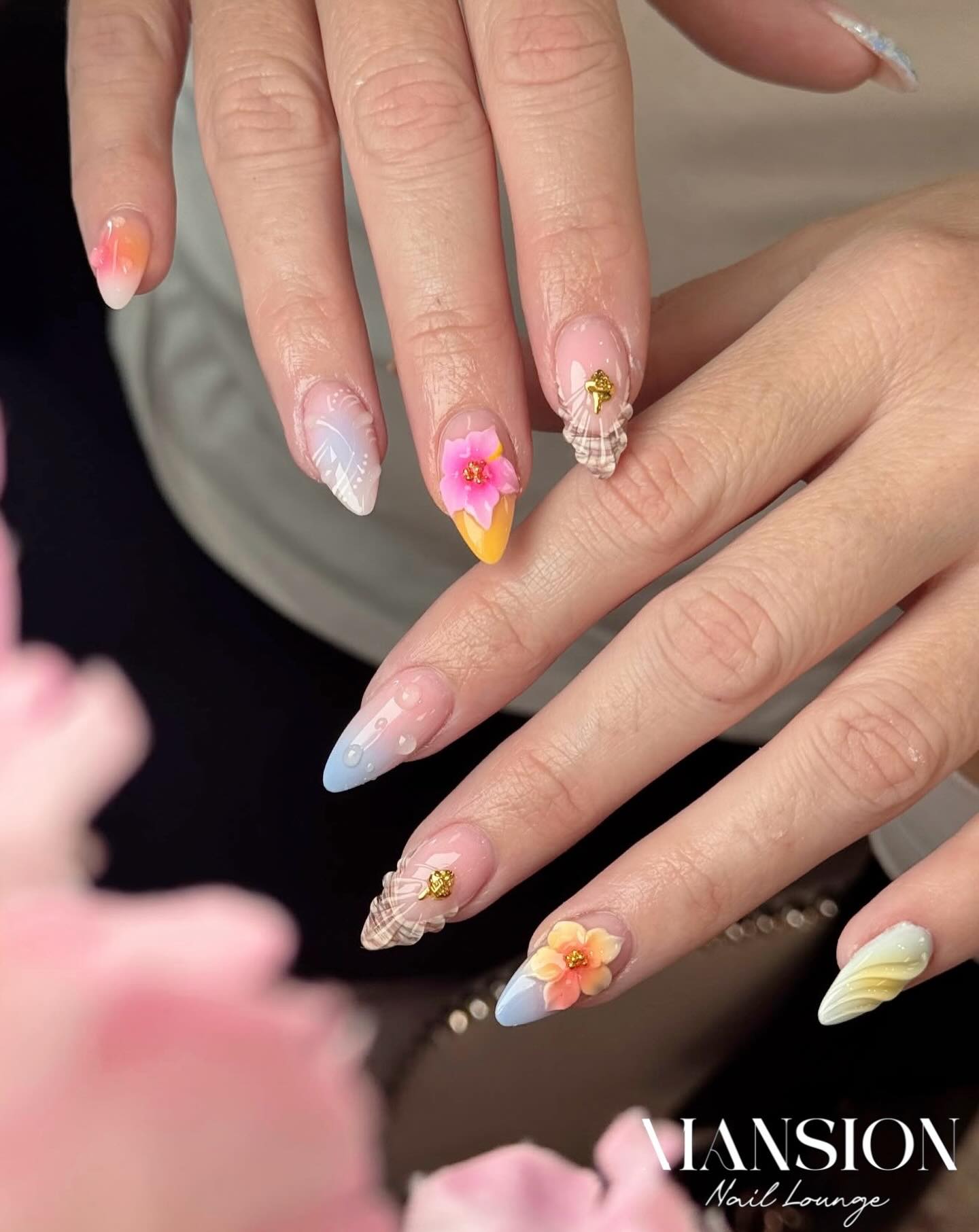 Mansion Nail Lounge